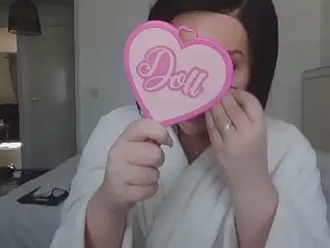 Snapshot of magical_mia chatting on March 5, 2025, 12:22 pm magical mia online show from March 5, 2025, 12:22 pm