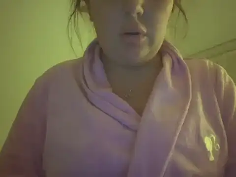 Snapshot of magical_mia chatting on March 18, 2025, 8:26 pm magical mia online show from March 18, 2025, 8:26 pm