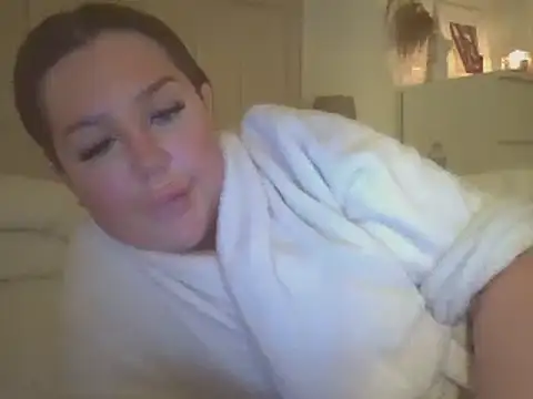 Snapshot of magical_mia chatting on March 5, 2025, 7:06 pm magical mia online show from March 5, 2025, 7:06 pm