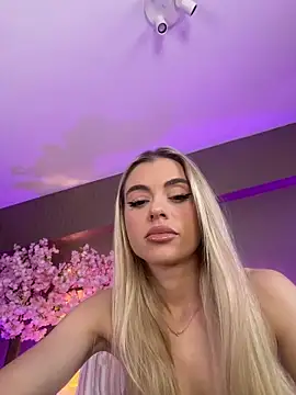 HaileyMadow online show from April 20, 2026, 6:16 am