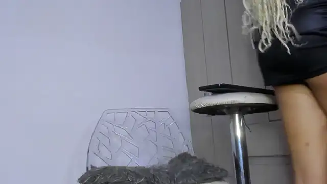 Kendall Hotsexy x online show from May 30, 2026, 2:40 am
