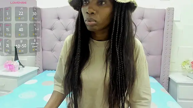 MonicaSchwartz online show from September 18, 2025, 10:02 pm