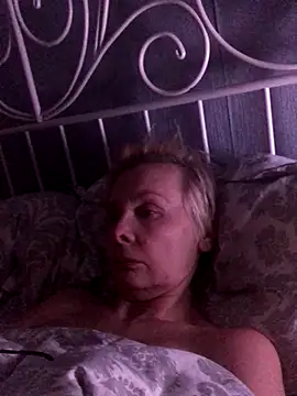 Snapshot of HelgaHimmell chatting on December 16, 2025, 10:47 pm HelgaHimmell online show from December 16, 2025, 10:47 pm