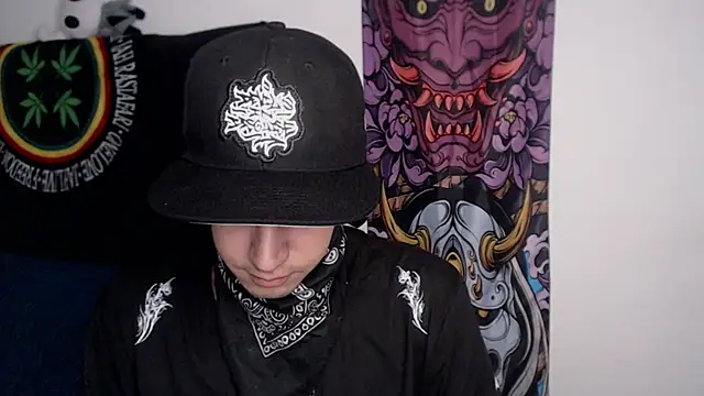 Snapshot of AndyBetti chatting on April 9, 2026, 12:56 am AndyBetti online show from April 9, 2026, 12:56 am