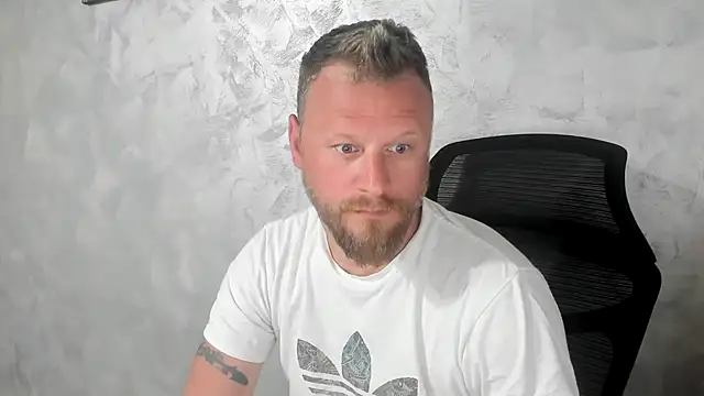 ANGELALEXYNO2024 online show from May 20, 2026, 4:09 am