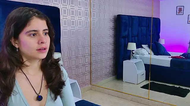 LexaDeRusso online show from February 1, 2026, 7:45 pm