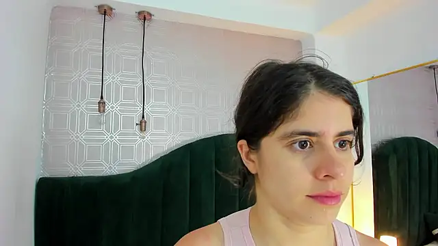 LexaDeRusso online show from March 10, 2026, 12:20 pm