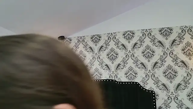 LexaDeRusso online show from October 13, 2025, 7:48 pm