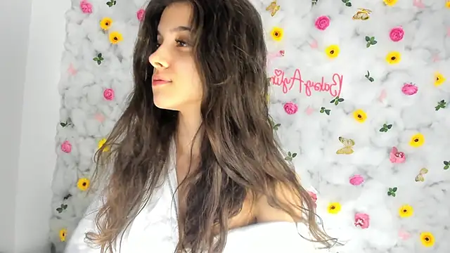 Snapshot of BabyAylin chatting on February 26, 2025, 4:41 am BabyAylin online show from February 26, 2025, 4:41 am