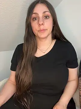 Loella-Rose online show from March 27, 2026, 10:54 pm