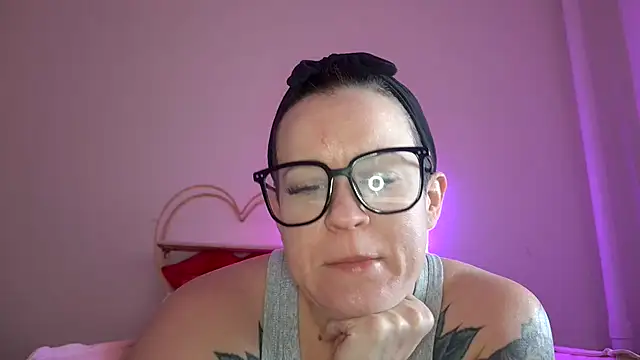 Snapshot of quinnmariexo chatting on January 19, 2026, 3:38 pm quinnmariexo online show from January 19, 2026, 3:38 pm