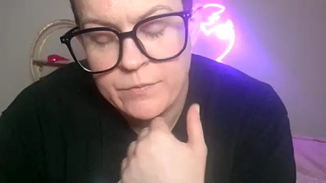 Snapshot of quinnmariexo chatting on February 10, 2026, 7:57 pm quinnmariexo online show from February 10, 2026, 7:57 pm