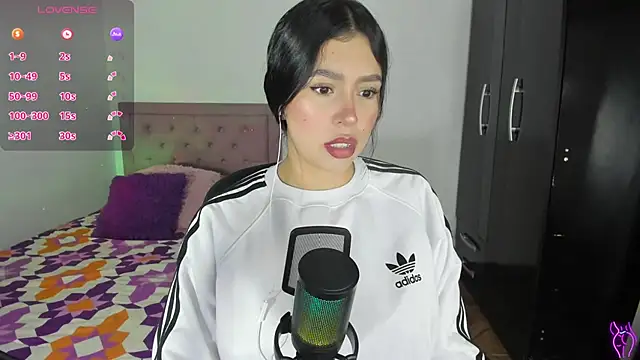 youpinkgirl  online show from November 12, 2025, 10:13 pm