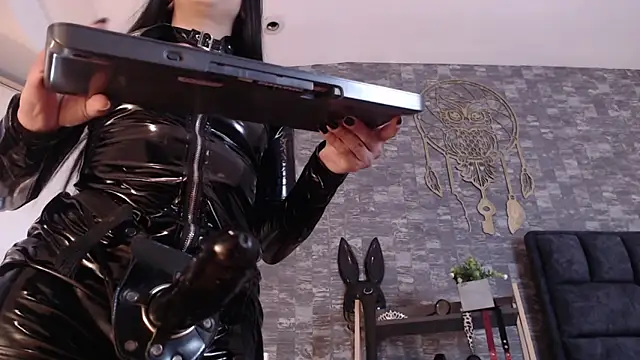 Snapshot of BondageGirl_Ks chatting on October 27, 2025, 1:01 pm BondageGirl Ks online show from October 27, 2025, 1:01 pm