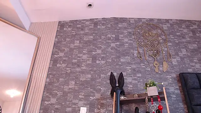 Snapshot of BondageGirl_Ks chatting on October 8, 2025, 1:12 pm BondageGirl Ks online show from October 8, 2025, 1:12 pm