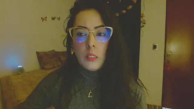 Snapshot of ella_peck chatting on May 17, 2026, 8:53 pm ella peck online show from May 17, 2026, 8:53 pm