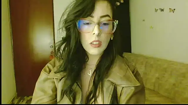 Snapshot of ella_peck chatting on April 22, 2026, 3:13 am ella peck online show from April 22, 2026, 3:13 am