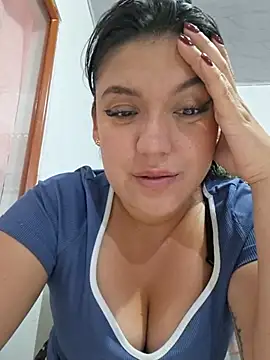 Sophie-hatter online show from June 26, 2026, 2:17 am