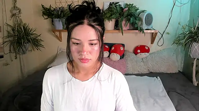 Snapshot of MiaaRose chatting on March 3, 2026, 6:37 pm MiaaRose online show from March 3, 2026, 6:37 pm