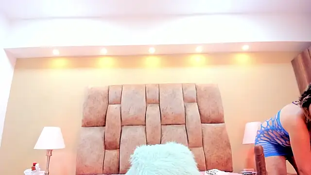 MiiaHot online show from March 15, 2025, 1:40 pm