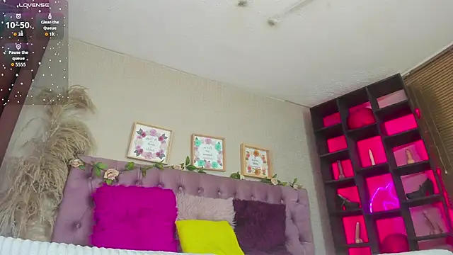 shelby carson online show from March 26, 2026, 12:58 pm