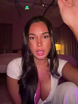 Lizhush  online show from March 12, 2026, 4:00 pm