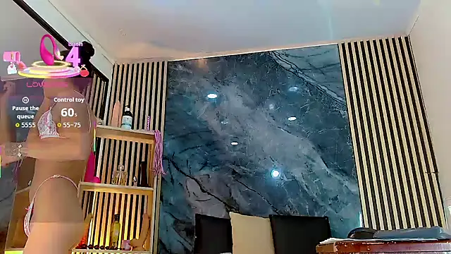 PriscilaRainbow online show from October 15, 2025, 8:06 pm