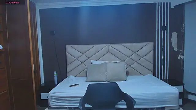 Raquel jones online show from November 14, 2025, 11:47 am