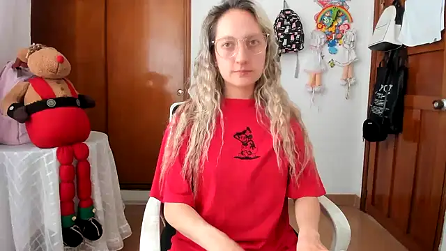 Snapshot of Adele_johnsonn1 chatting on February 20, 2026, 4:31 pm Adele johnsonn1 online show from February 20, 2026, 4:31 pm