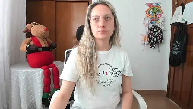 Adele johnsonn1 online show from January 14, 2026, 3:04 pm