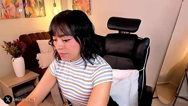 emilyruiz1 online show from March 9, 2026, 3:26 pm