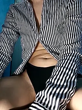 NatashaBud online show from March 5, 2026, 7:38 am