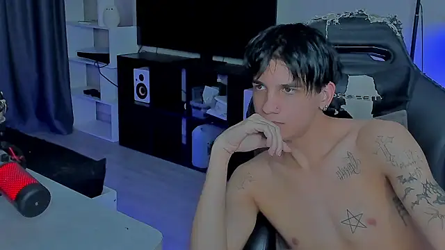 MarkBrowniii online show from December 17, 2025, 2:00 pm