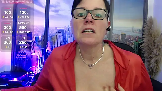 ninarandmann online show from February 25, 2025, 4:35 pm