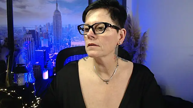 ninarandmann online show from December 20, 2025, 6:22 pm