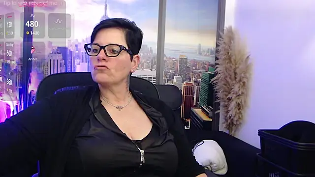 ninarandmann online show from March 8, 2025, 6:58 pm