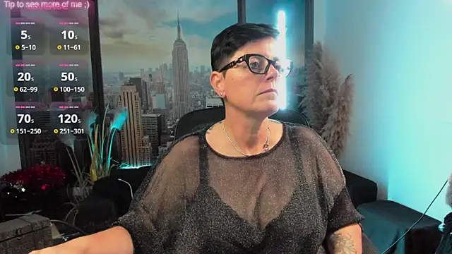 ninarandmann online show from October 1, 2025, 4:33 pm