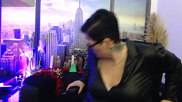 ninarandmann online show from February 27, 2025, 7:15 pm