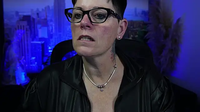 ninarandmann online show from December 2, 2025, 4:30 pm