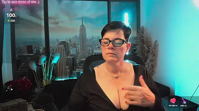 ninarandmann online show from October 4, 2025, 4:52 pm