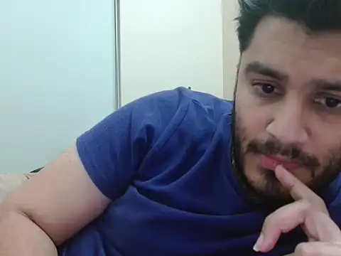 Snapshot of robintoit chatting on February 19, 2026, 8:50 pm robintoit online show from February 19, 2026, 8:50 pm