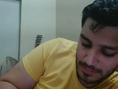 Snapshot of robintoit chatting on May 29, 2026, 10:16 pm robintoit online show from May 29, 2026, 10:16 pm
