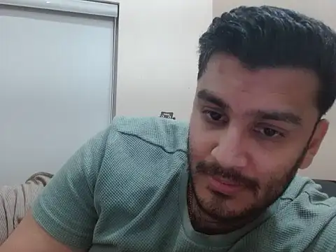 Snapshot of robintoit chatting on April 30, 2026, 6:26 pm robintoit online show from April 30, 2026, 6:26 pm