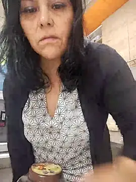 Natasha milf   online show from October 23, 2025, 12:37 pm