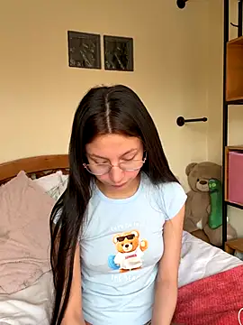 Bonniepark online show from September 19, 2025, 12:42 pm