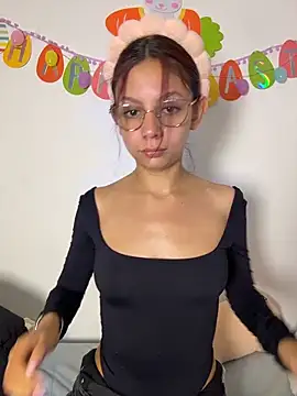 Bonniepark online show from April 1, 2026, 11:12 pm