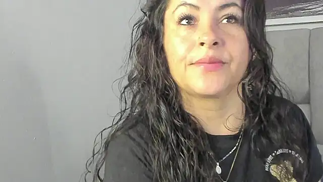 Snapshot of hanny_milf chatting on September 23, 2025, 12:23 pm hanny milf online show from September 23, 2025, 12:23 pm