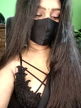 Idhika Paul online show from March 11, 2026, 8:19 am