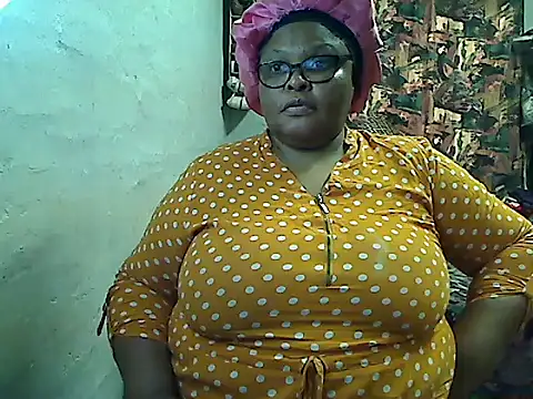 Snapshot of HOTSUGARX5 chatting on November 11, 2025, 2:45 pm HOTSUGARX5 online show from November 11, 2025, 2:45 pm