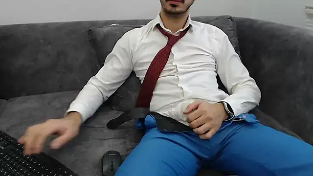 Naughtb0y online show from December 16, 2025, 11:36 am